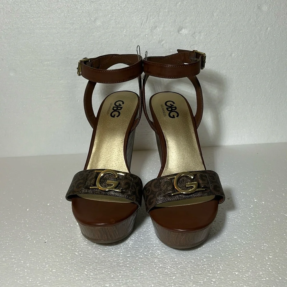 GBG Los Angeles Selah Brown Platform Block Heel Sandals 9.5